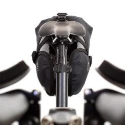 Restrap Race Saddle Bag Satteltasche Schwarz (7 Liter) -Fahrradteile Geschäft 59202805 037ZNRM9RgekoEC 1280x1280