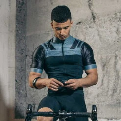 Wahoo Fitness Wahoo Tickr Fit Optischer Herzfrequenzmesser Dualband Bluetooth Smart & ANT+ Pulsmesser -Fahrradteile Geschäft 59203880 04JyvtL5HCsm2Yg 1280x1280