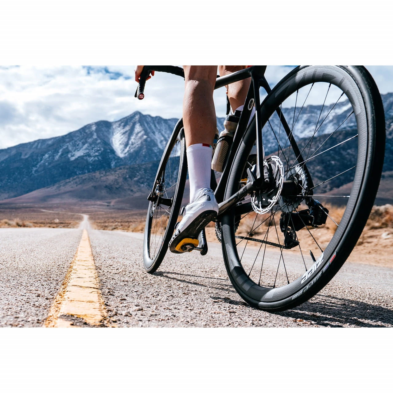 Zipp 303 Firecrest Carbon-Laufradsatz XDR (700c, Tubeless, Scheibenbremse) 8 Zipp 303 Firecrest Carbon-Laufradsatz XDR (700c, Tubeless, Scheibenbremse) – Bild 6