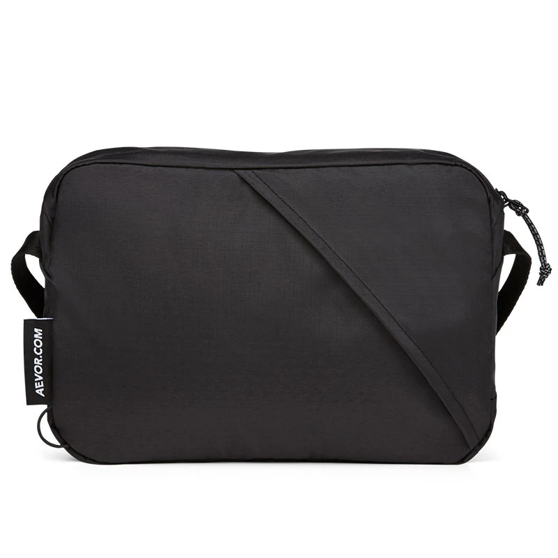 AEVOR Sacoche Bag Ripstop Black - Umhängetasche 4 L Mit Anti-Twist-Gurt Schwarz 5 AEVOR Sacoche Bag Ripstop Black - Umhängetasche 4 L Mit Anti-Twist-Gurt Schwarz – Bild 3