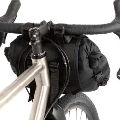 Restrap Bar Bag Small - Lenkerholster Mit Tasche 14 Liter (ohne Food Pouch) Schwarz -Fahrradteile Geschäft 68924422 05QAX7QG36pjTd6 1280x1280