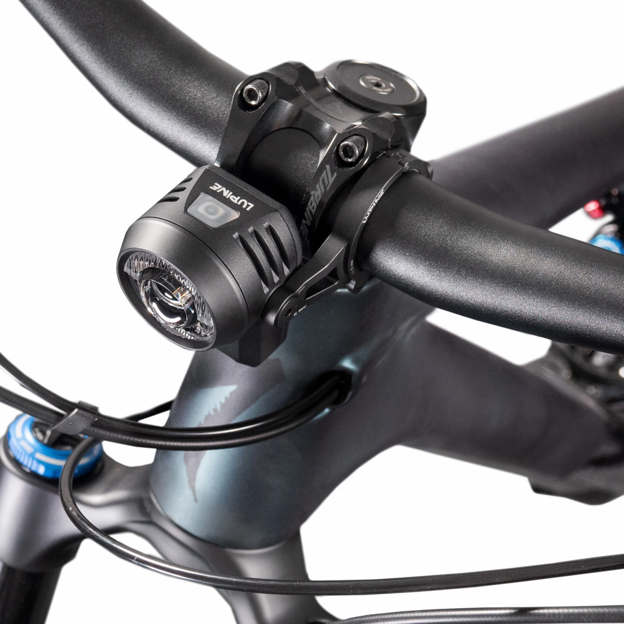 Lupine SL Mono StVZO Fahrradlampe Mit Integriertem Akku - 31,8 Mm Lenkerhalterung 7 Lupine SL Mono StVZO Fahrradlampe Mit Integriertem Akku - 31,8 Mm Lenkerhalterung – Bild 5